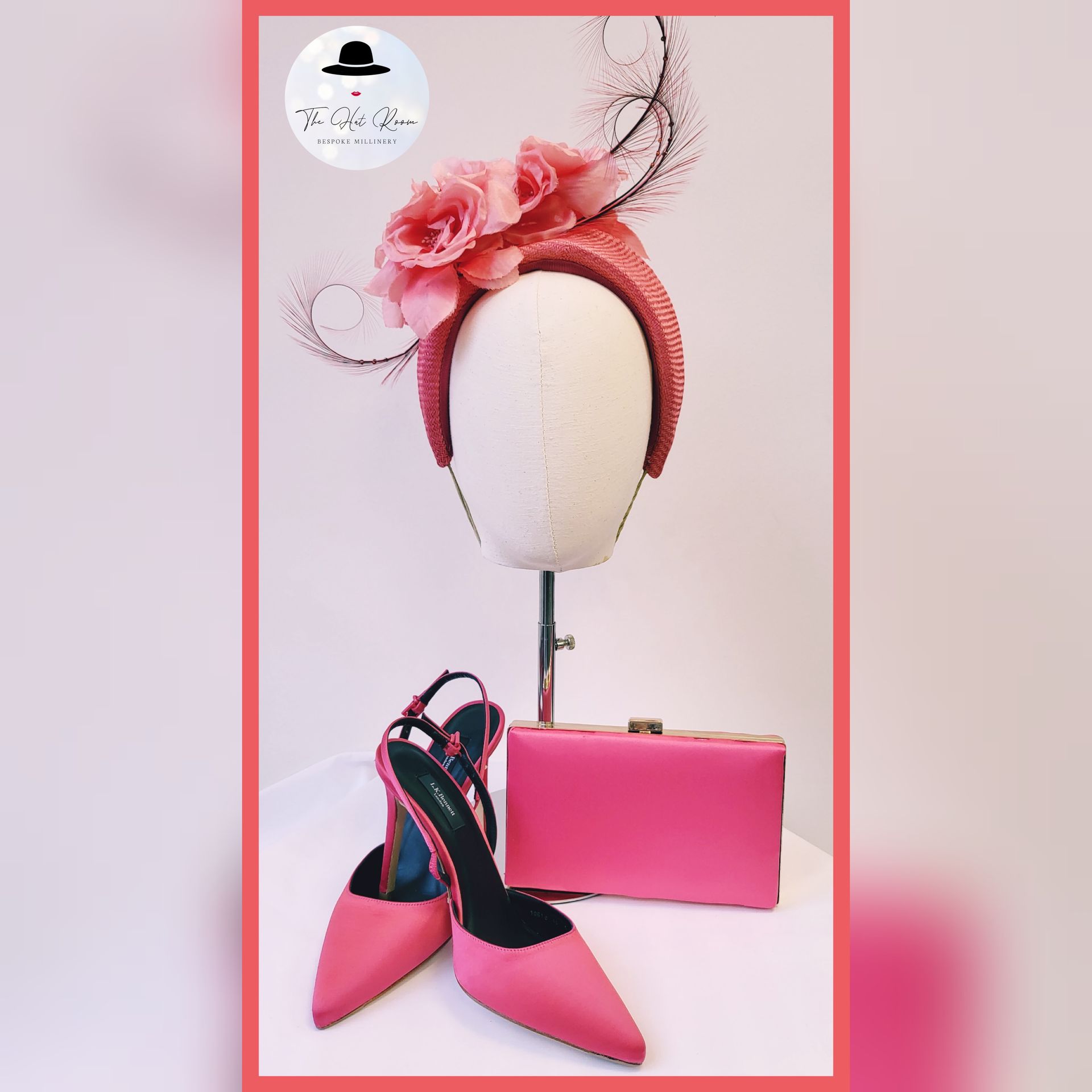 Straw Halo
Sinamay Halo
crown
Feather flower
Ascot
Mother of the Bride
Mother of the Groom