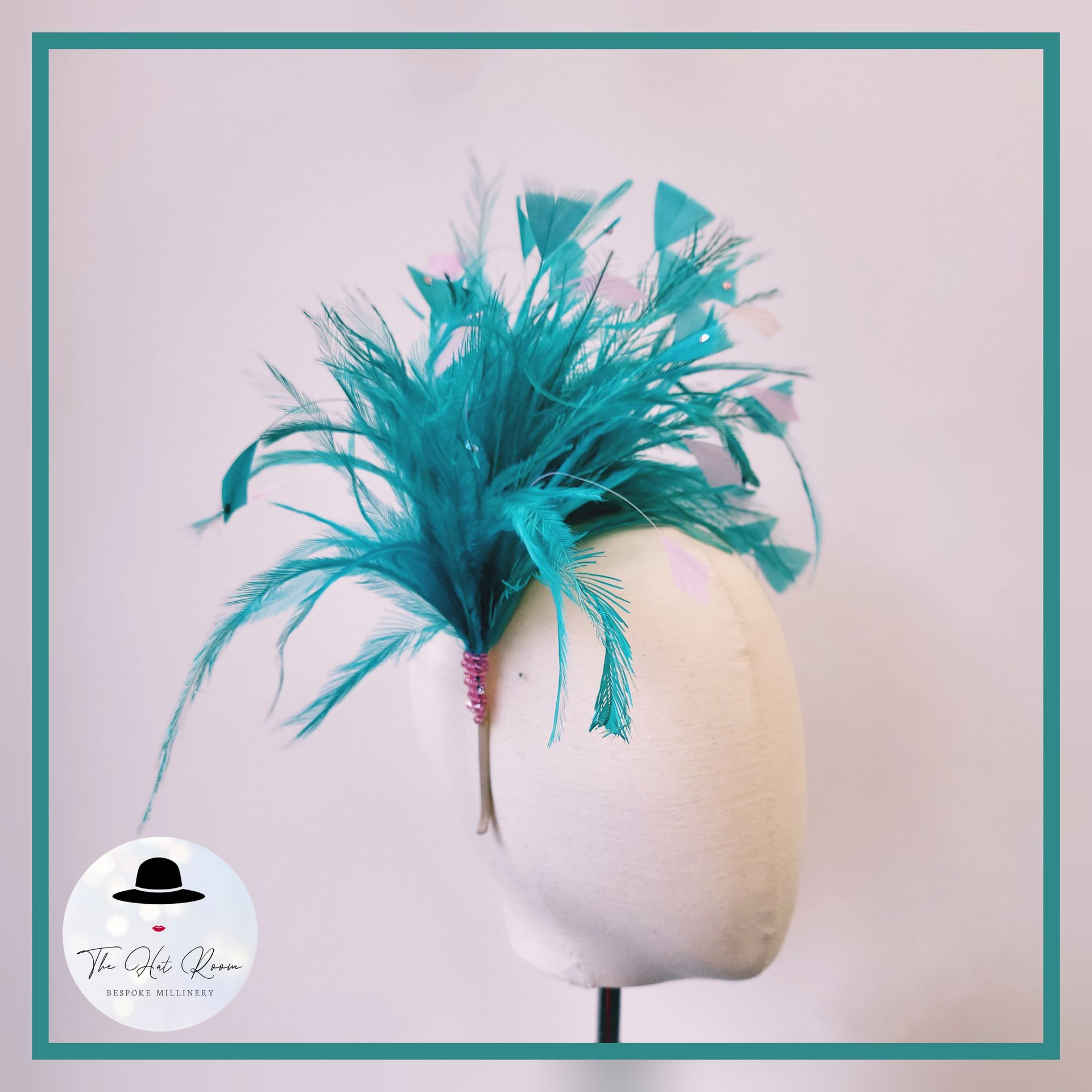 Feather fascinator
Feather Headband
Ascot
Cheltenham
mother of the bride
mother of the groom