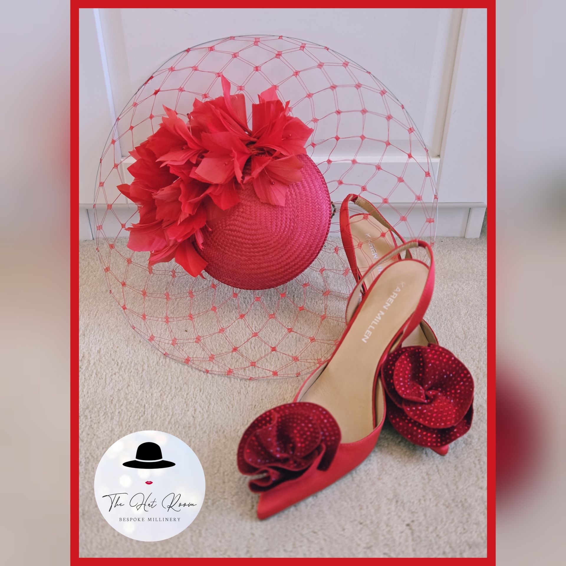 Straw Button
veiling
veil
fascinator
hatinator
Ascot
mother of the bride
mother of the groom