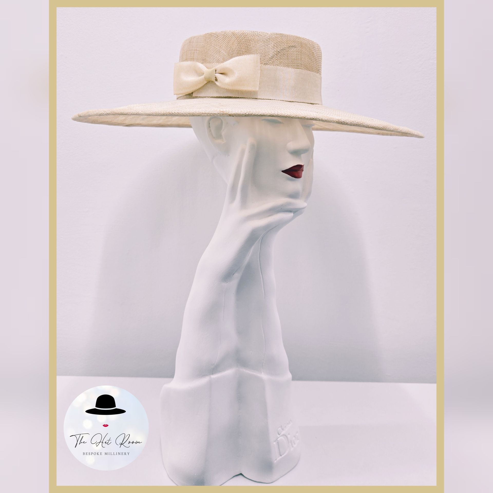 wide brim boater
over sized hat
straw boater
Ascot
Mother of the Bride
Mother of the groom