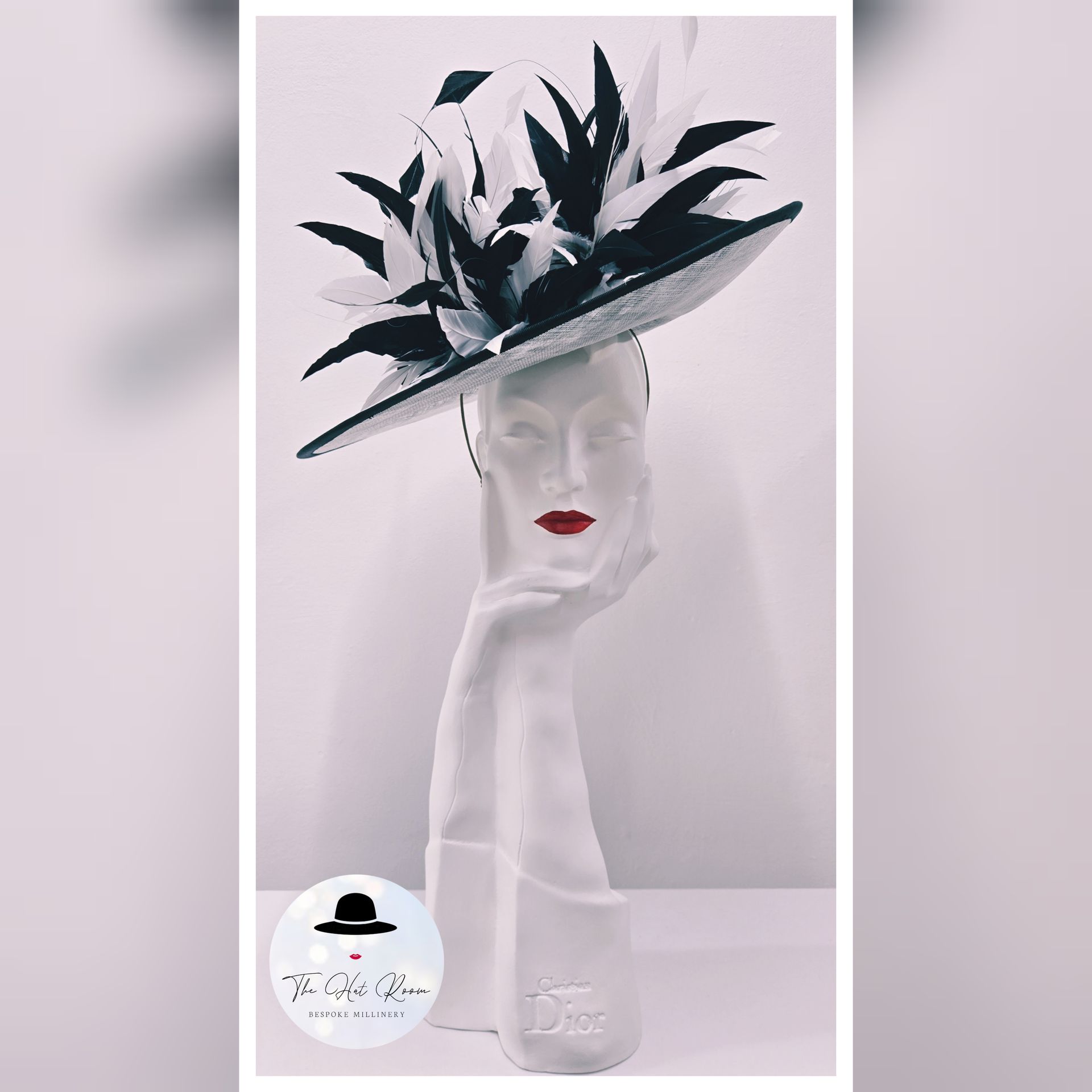 large sinamay straw saucer 
hatinator 
mother of the bride 
race day 
Ascot 
wedding fashion