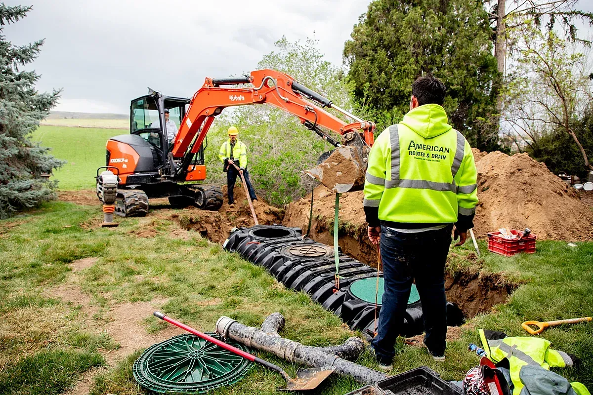 Plastic septic tank install