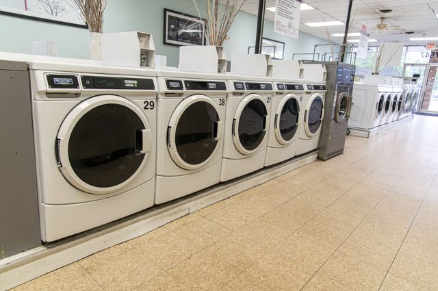 Denier Laundromat Laundromat Middleburg Heights Coin Laundry