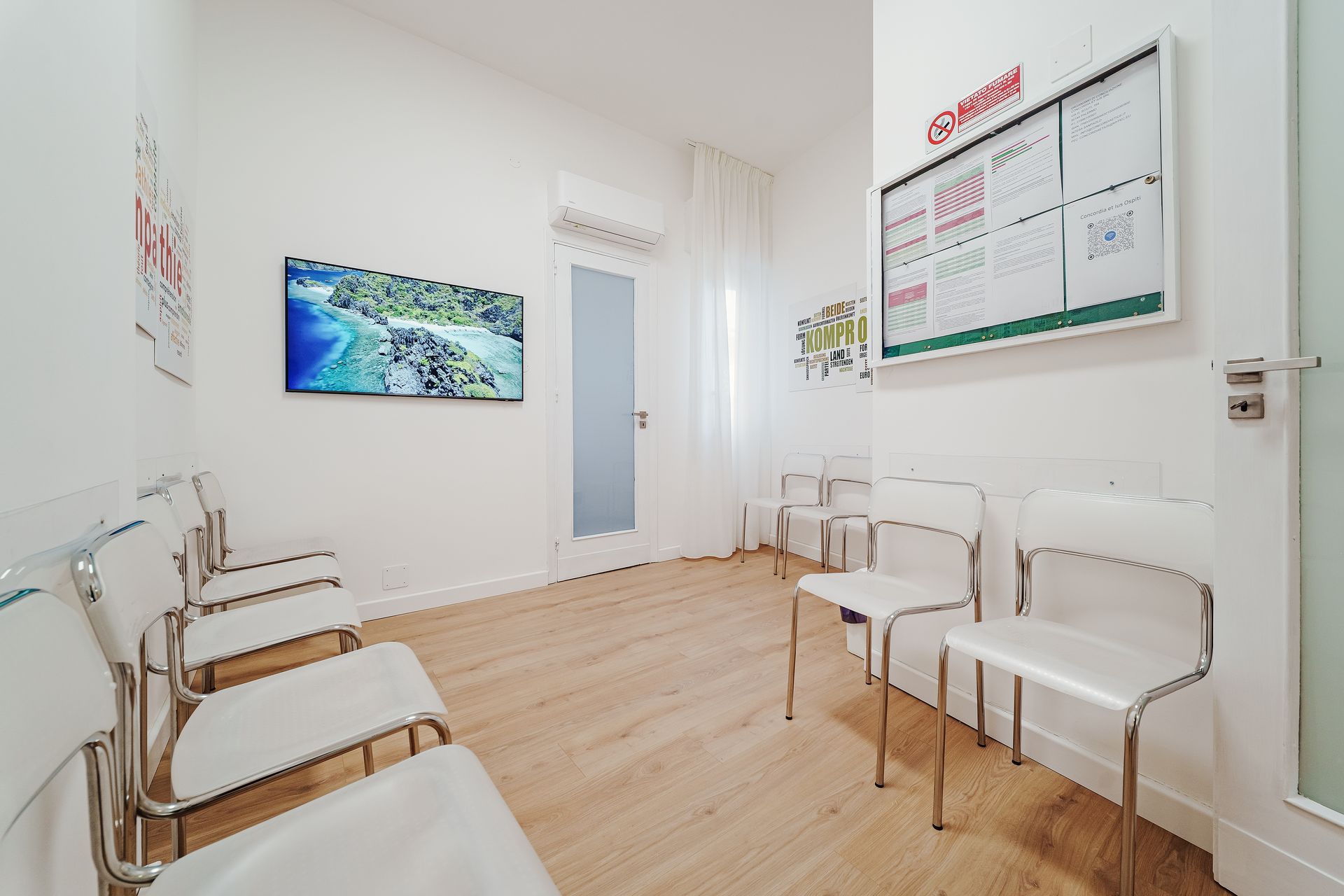 Sala d'attesa Organismo di Conciliazione Concordia et Ius Palermo