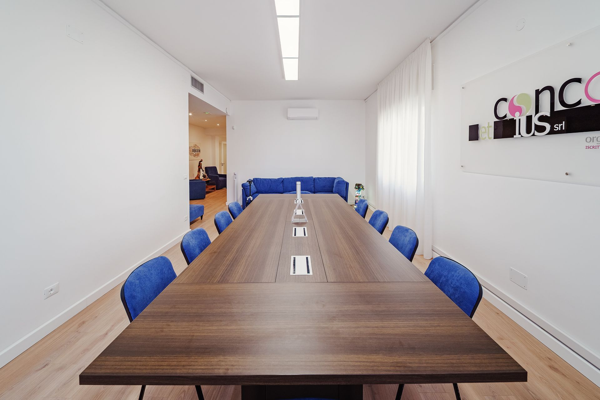 Sala riunioni Organismo di Conciliazione Concordia et Ius Palermo