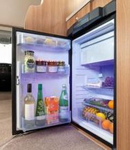 campervan-rental-europe-uk-fridge