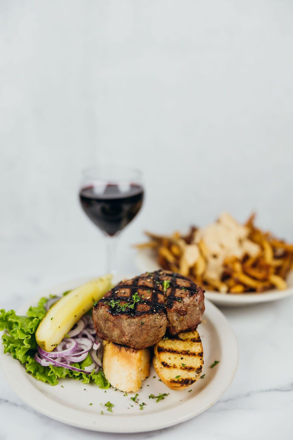 Pair Steak with Tasty Sides in Columbia, MO at Murry’s. Explore Our Menu at Our Jazz Restaurant.