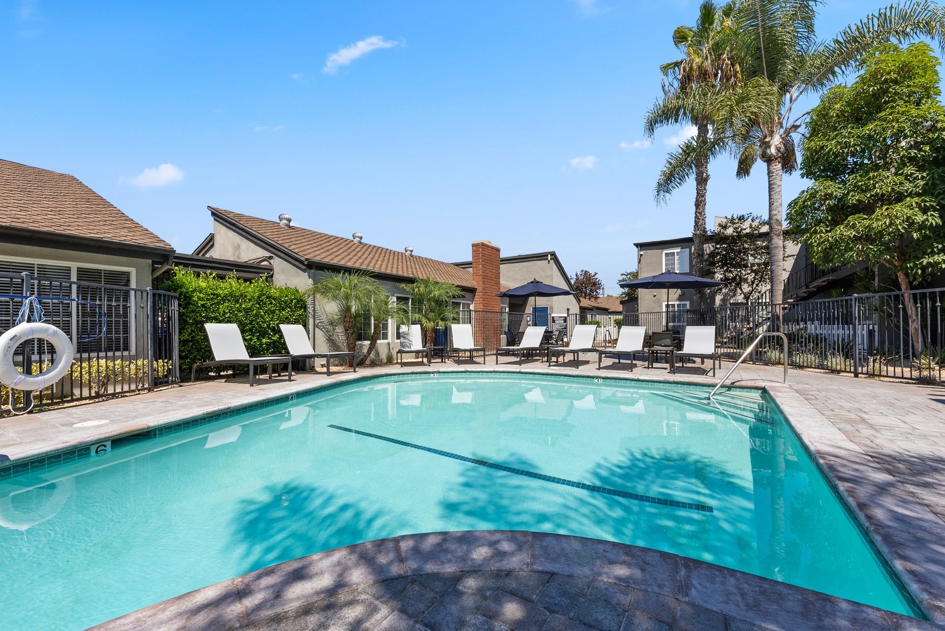 Exterior Swimming pool and lounge chairs