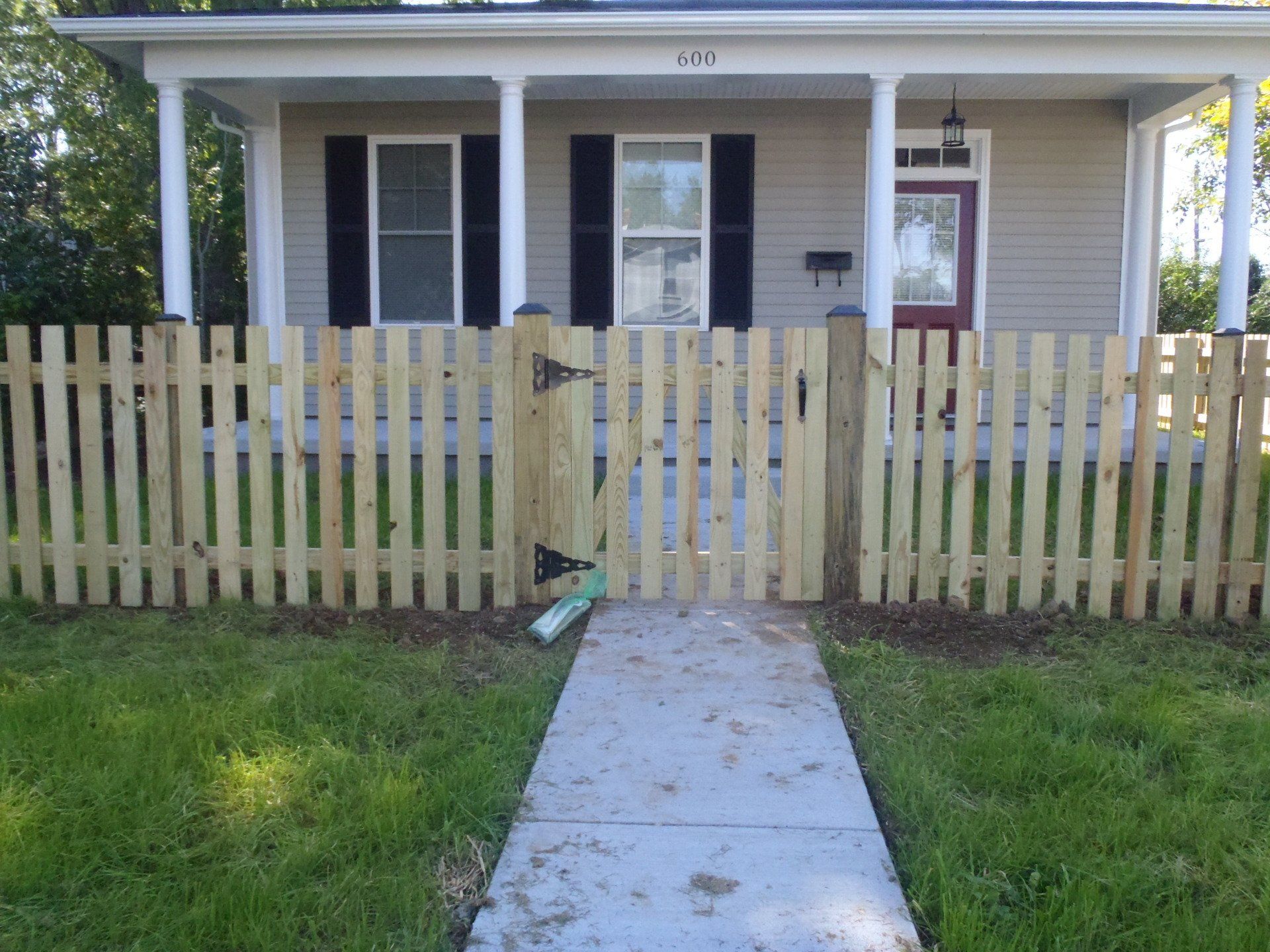 White Picket Fence Madison, VA Joe Phillips Fence Co.