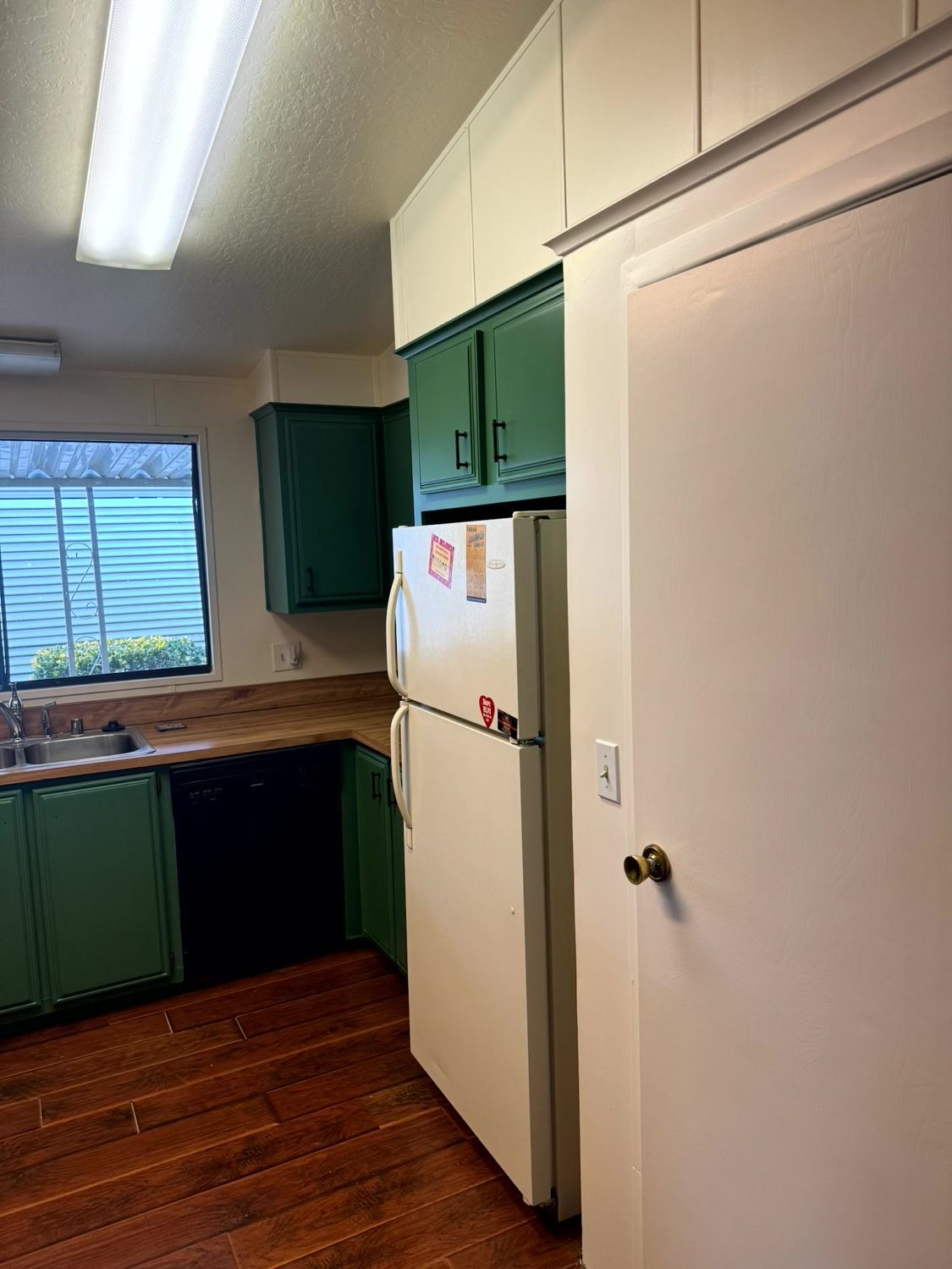 Tru Quality Painting, San Jacinto CA, Hemet CA, Green Acres CA, Winchester CA, Dutch Village CA, Temecula CA, Menifee CA, Sun City Menifee CA, Murrieta CA, Wildomar CA, Canyon Lake CA, Lake Elsinore CA, Perris CA, Mead Valley CA, Lakeview CA, Moreno Valley CA, Banning CA, Beaumont CA, Idyllwild Ca, Valle Vista CA, Painting Contractor Near Me, Painting Company Near Me, Exterior Painting, Exterior Painting Near Me, Stucco Painting, Fence Painting, Siding Painting, Railing Painting, Interior Painting, Interior Painting Near Me, Door Painting, Wall Painting, Ceiling Painting, Trim Painting, Crown Molding Painting, Cabinet Painting, Cabinet Painting Near Me, Repaint Cabinets, Staining, Staining Near Me, Staining Cabinets, Railing Staining, Door Staining, Trim Staining, Epoxy Flooring, Epoxy Flooring Near Me, Epoxy Garage Flooring, Epoxy Garage Flooring Near Me, Floor Coating, Floor Coating Near Me