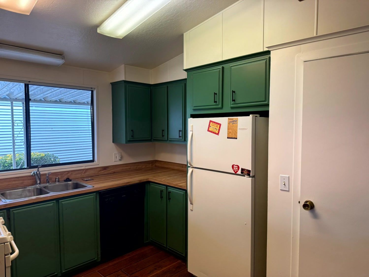 Tru Quality Painting, San Jacinto CA, Hemet CA, Green Acres CA, Winchester CA, Dutch Village CA, Temecula CA, Menifee CA, Sun City Menifee CA, Murrieta CA, Wildomar CA, Canyon Lake CA, Lake Elsinore CA, Perris CA, Mead Valley CA, Lakeview CA, Moreno Valley CA, Banning CA, Beaumont CA, Idyllwild Ca, Valle Vista CA, Painting Contractor Near Me, Painting Company Near Me, Exterior Painting, Exterior Painting Near Me, Stucco Painting, Fence Painting, Siding Painting, Railing Painting, Interior Painting, Interior Painting Near Me, Door Painting, Wall Painting, Ceiling Painting, Trim Painting, Crown Molding Painting, Cabinet Painting, Cabinet Painting Near Me, Repaint Cabinets, Staining, Staining Near Me, Staining Cabinets, Railing Staining, Door Staining, Trim Staining, Epoxy Flooring, Epoxy Flooring Near Me, Epoxy Garage Flooring, Epoxy Garage Flooring Near Me, Floor Coating, Floor Coating Near Me