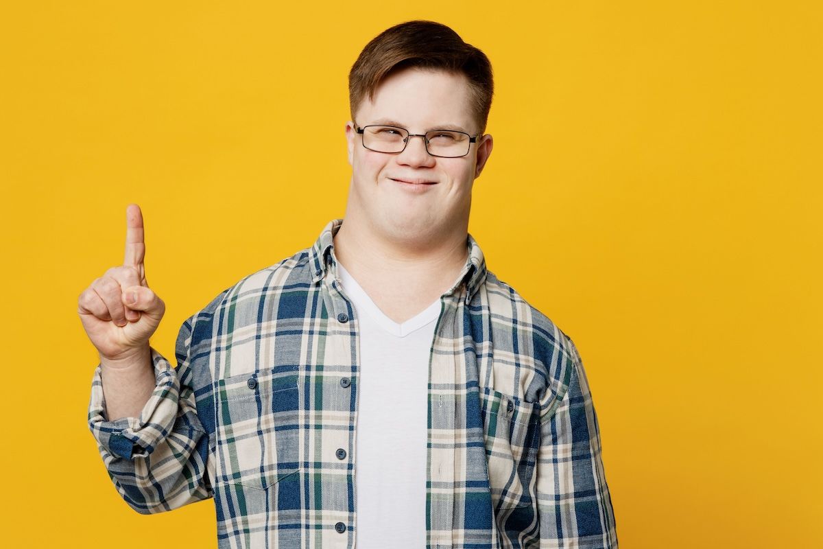 A Woman and A Man Are Sitting Next to Each Other and Clapping Their Hands — Heal Connect in Long Jetty, NSW
