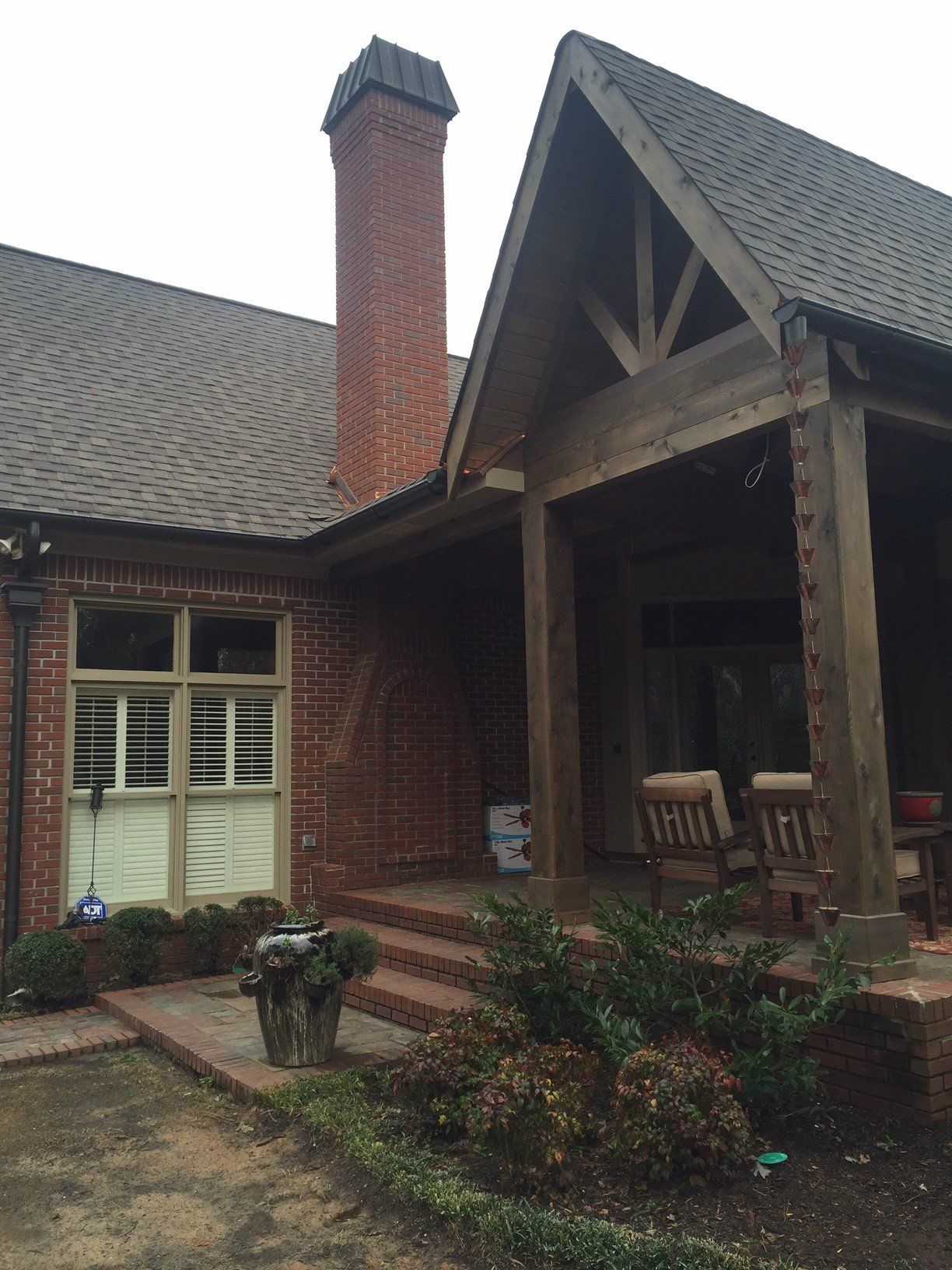Covered patio - B & B Roofing in Decatur, AL