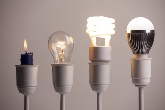different kinds of light bulbs