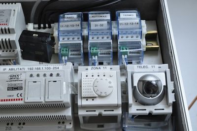 DOMOTICA CASA E AZIENDA - Impianti elettrici Bergamo