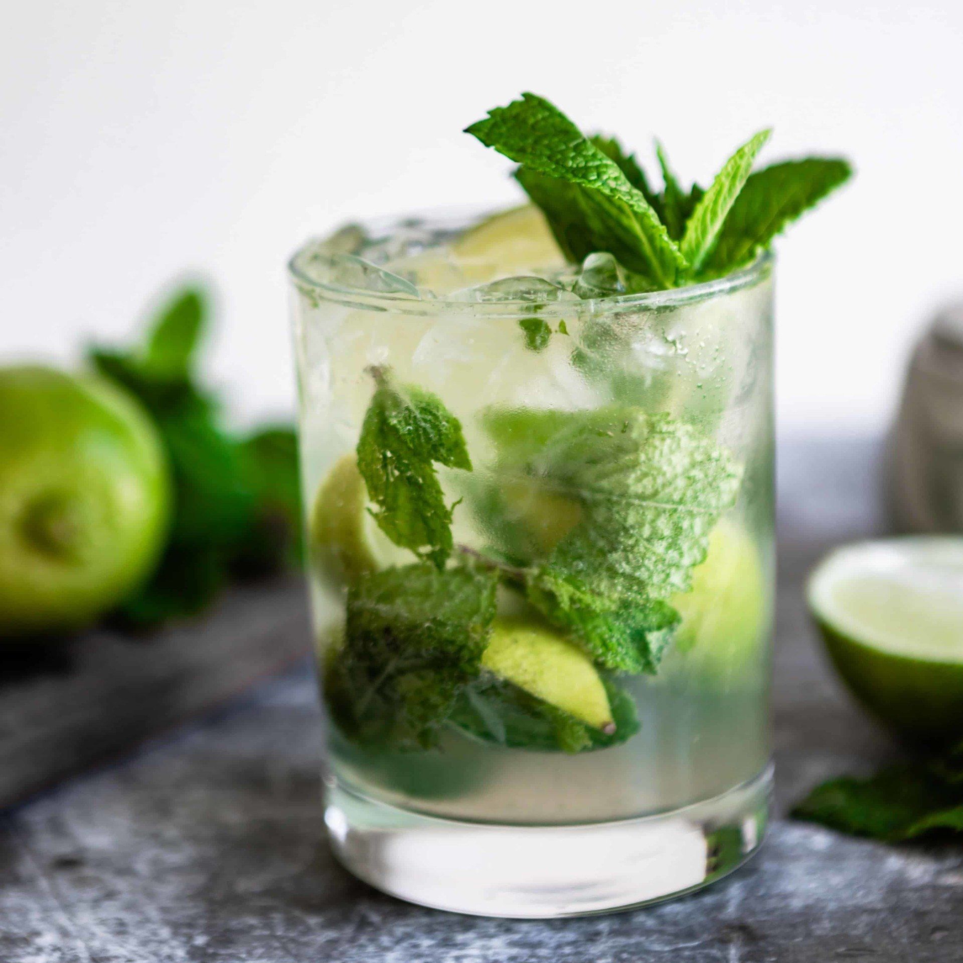 how to make a mojito