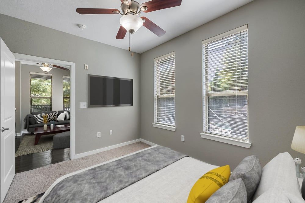 Spacious Bedroom with Ceiling Fan at The Marquis of State Thomas