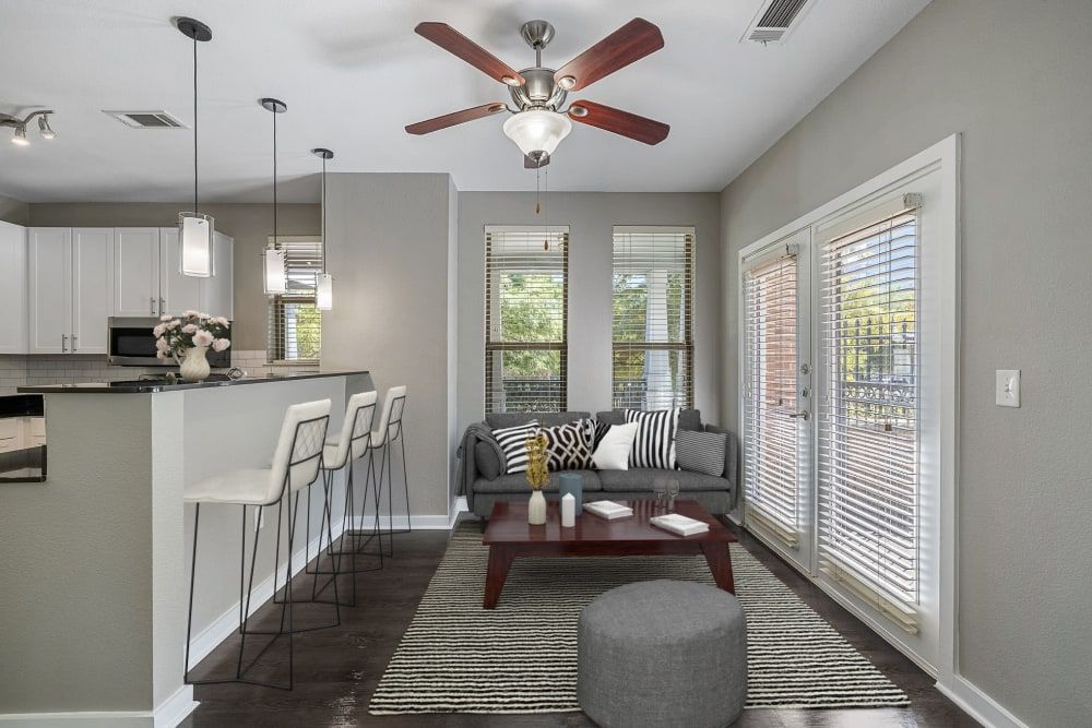 Living Room with Ceiling Fan at The Marquis of State Thomas