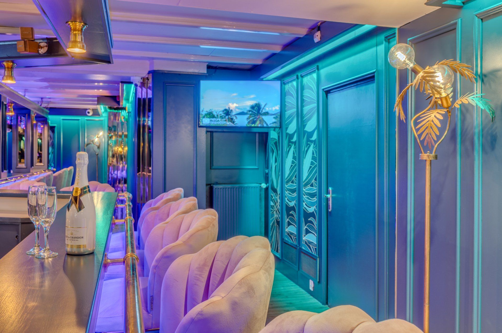 Club Noblesse, voor een avond vol sensuele verleiding!