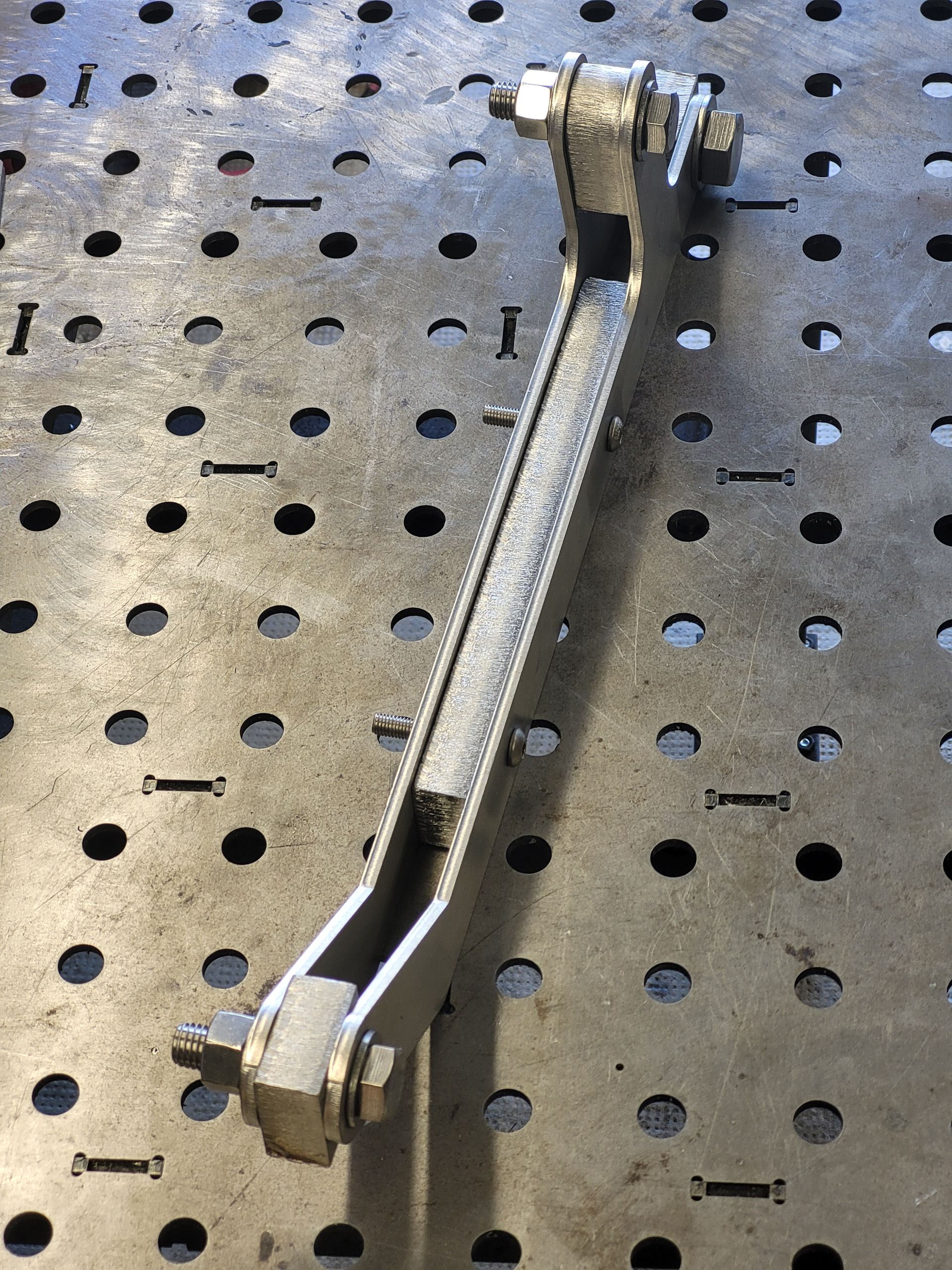 pièce inox 304L maintenance ferroviaire sur mesure découpe laser usinage