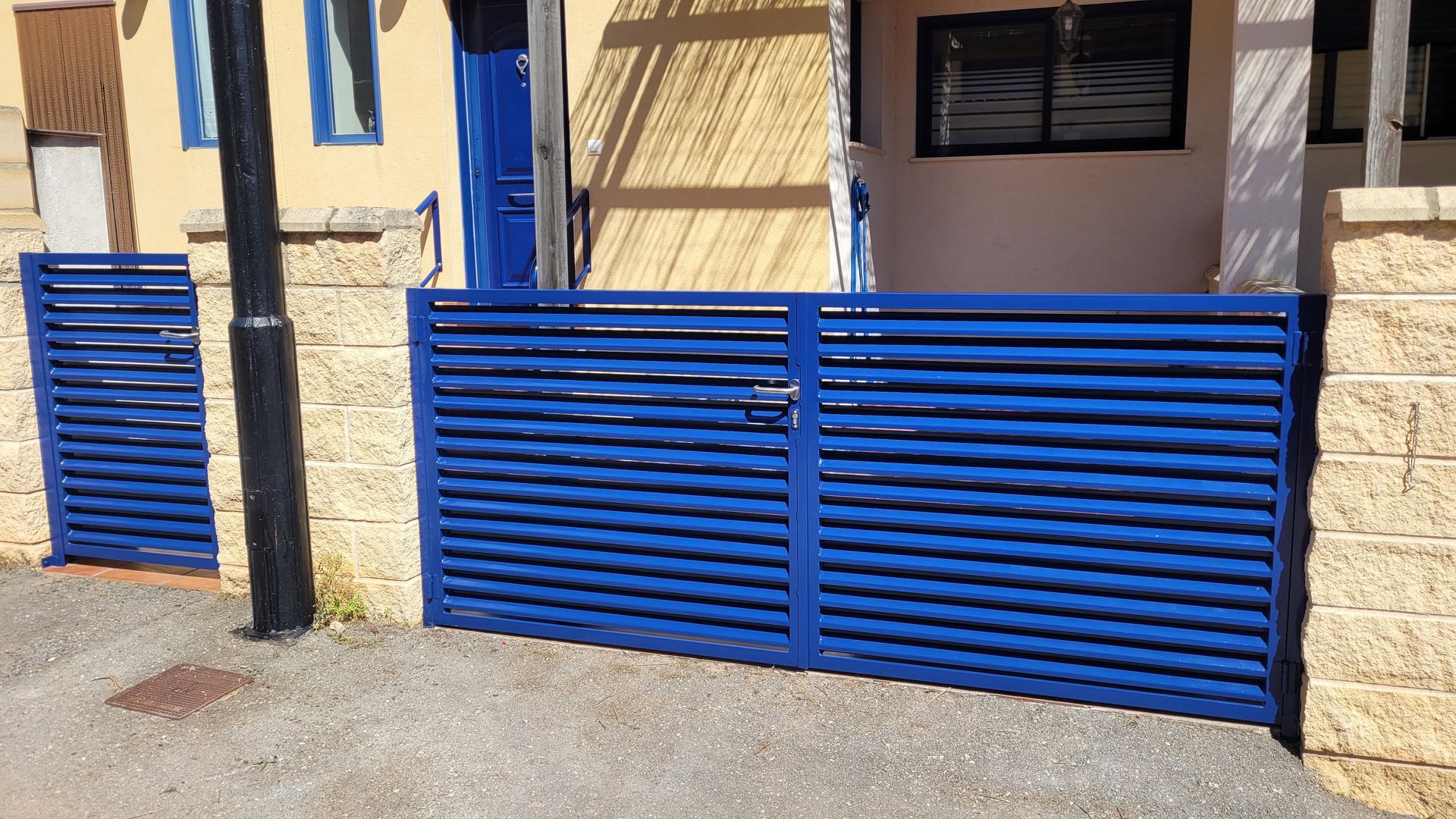 portail acier sur mesure peint