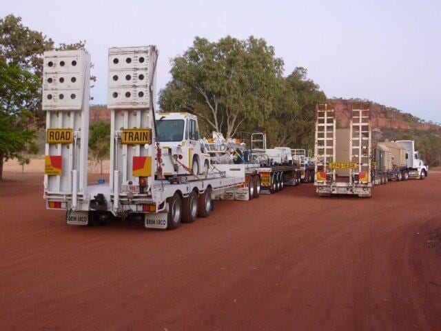 White trucks — Freight Services in Humpty Doo, NT