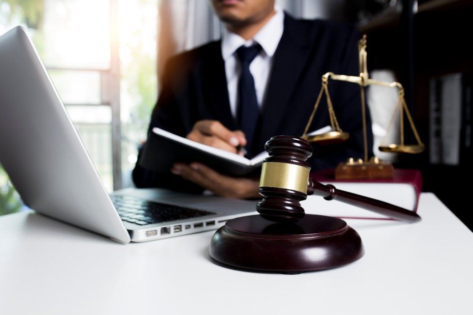 rappresentazione di assistenza legale