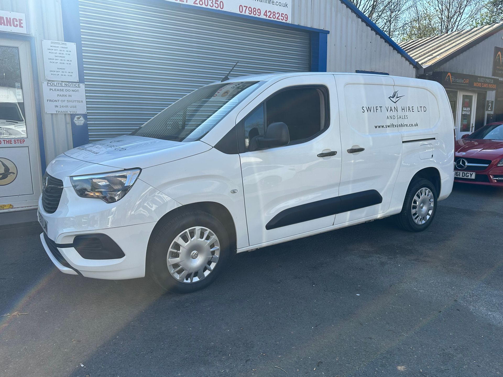 Compact van hire Tamworth