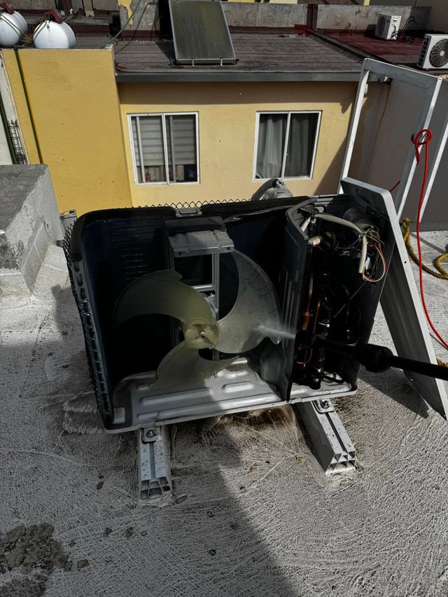 QUIVE AIRE ACONDICIONADO Y REFRIGERACIÓN 