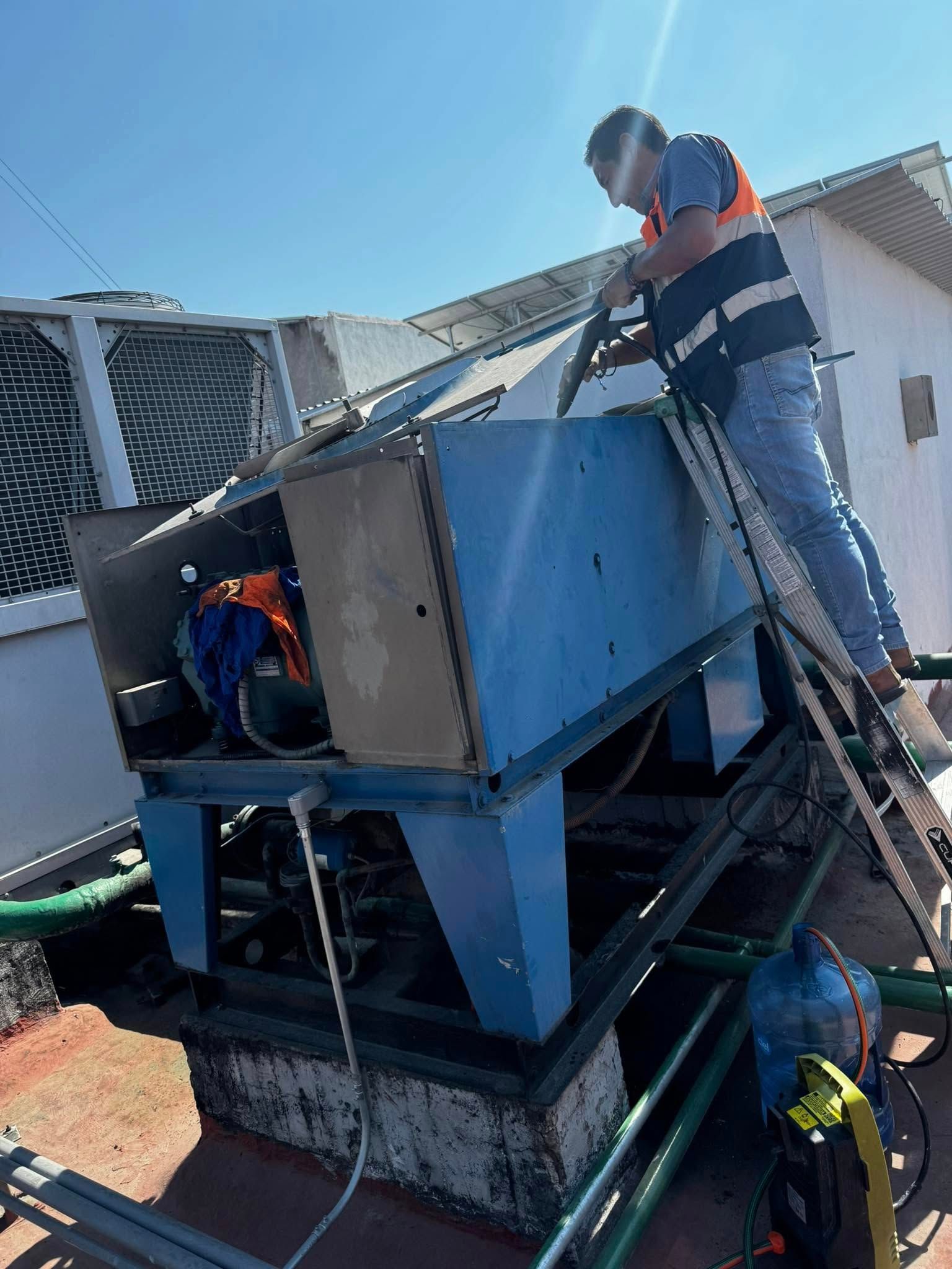 QUIVE AIRE ACONDICIONADO Y REFRIGERACIÓN