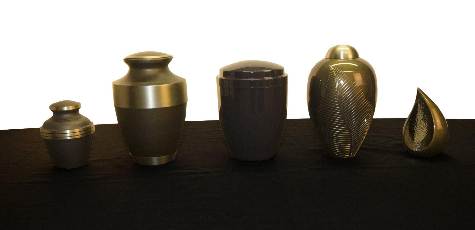 Cremation memorial urns