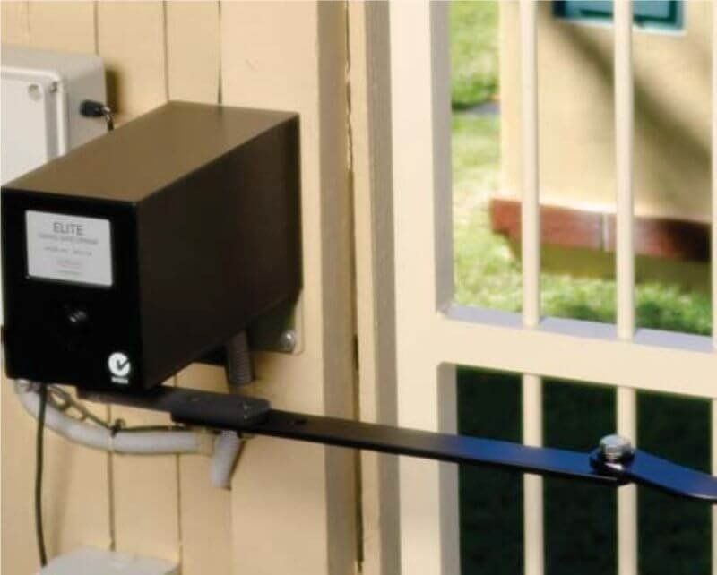 A black box with a label on it that says auto