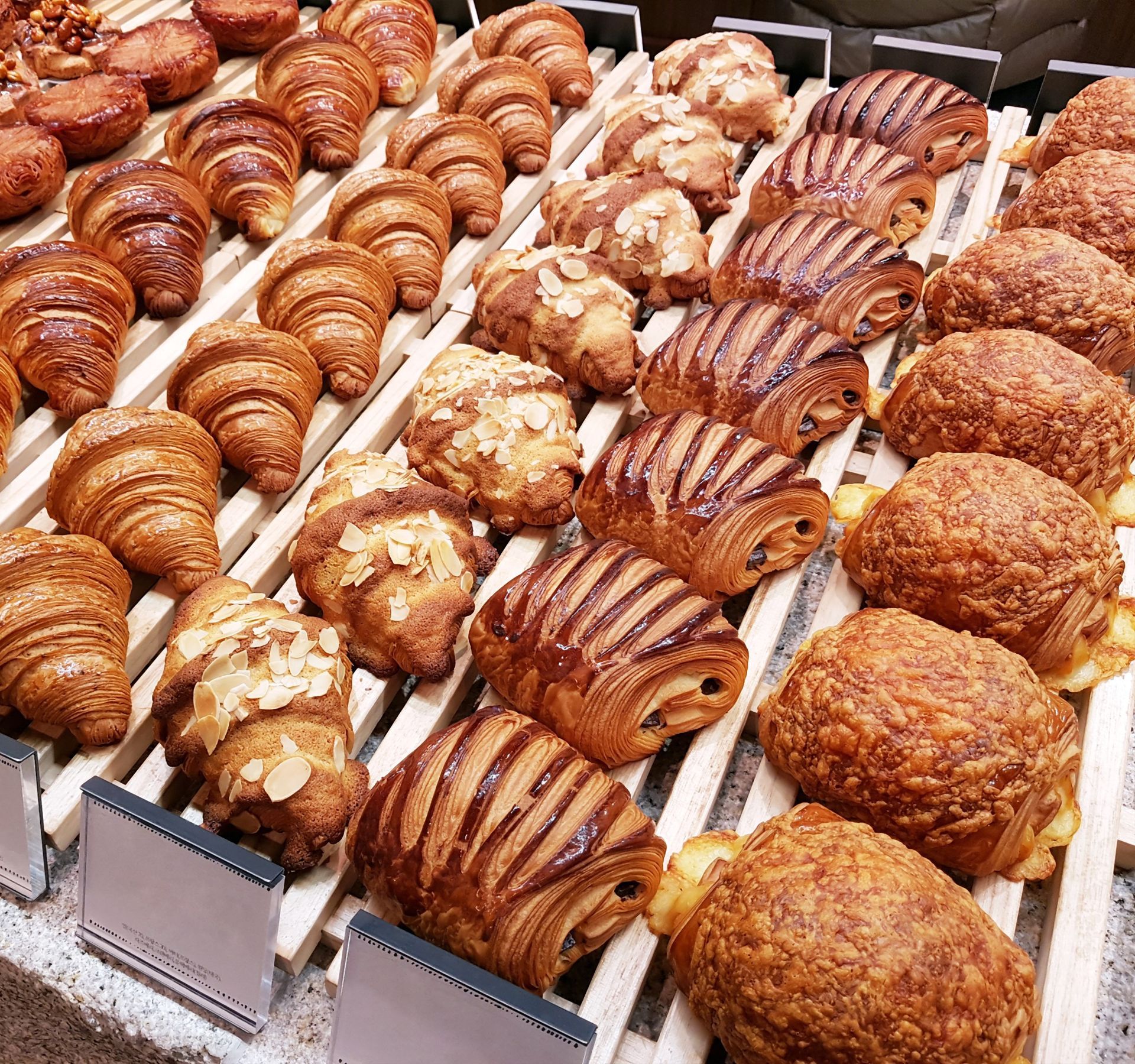 στήσιμο βιτρίνας