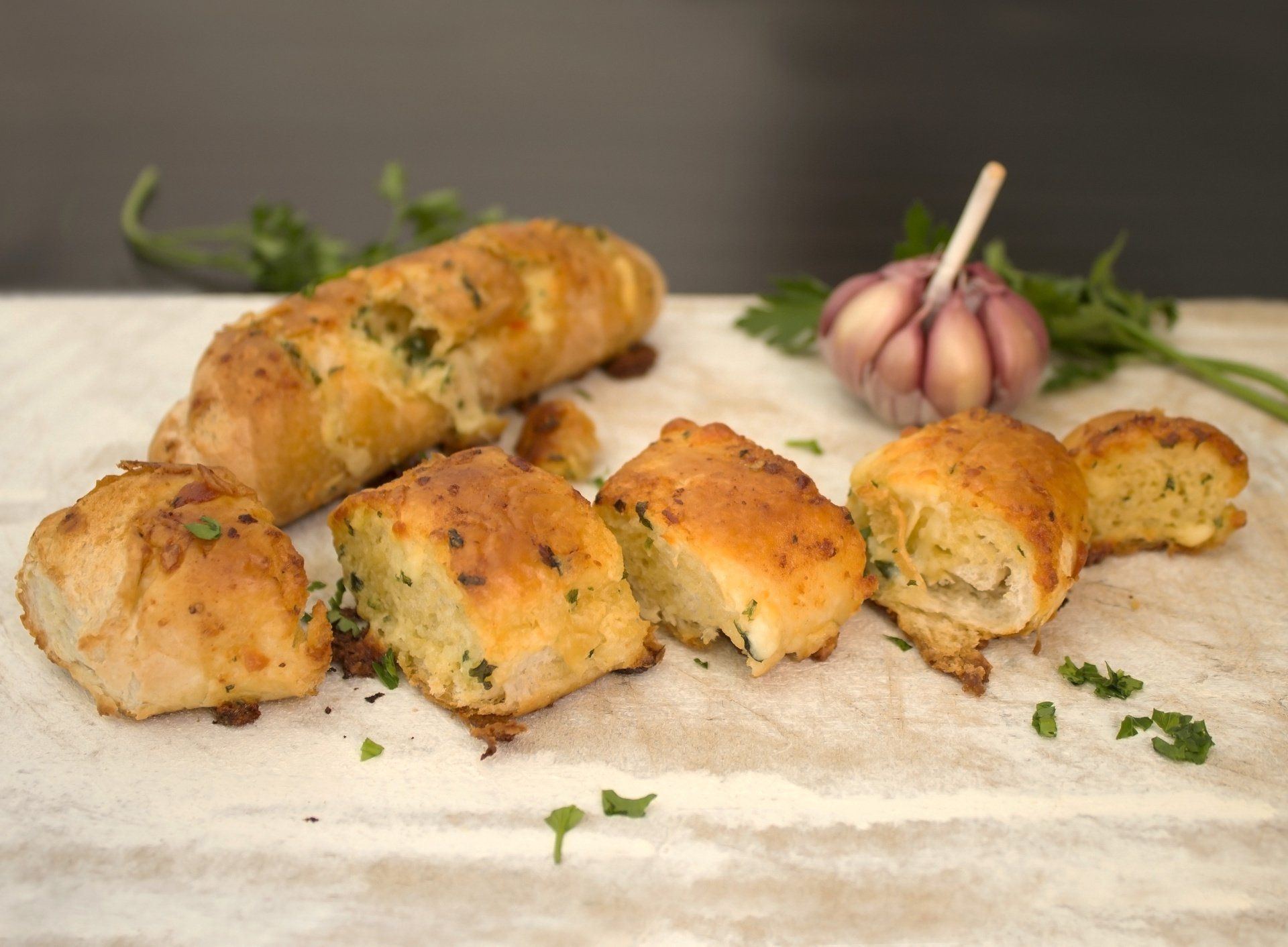 Pão de Alho - Padaria e Confeitaria Floresta