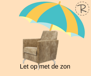 Illustratie van een Ada fauteuil met parasol, benadrukt bescherming tegen direct zonlicht om verkleuring te voorkomen.