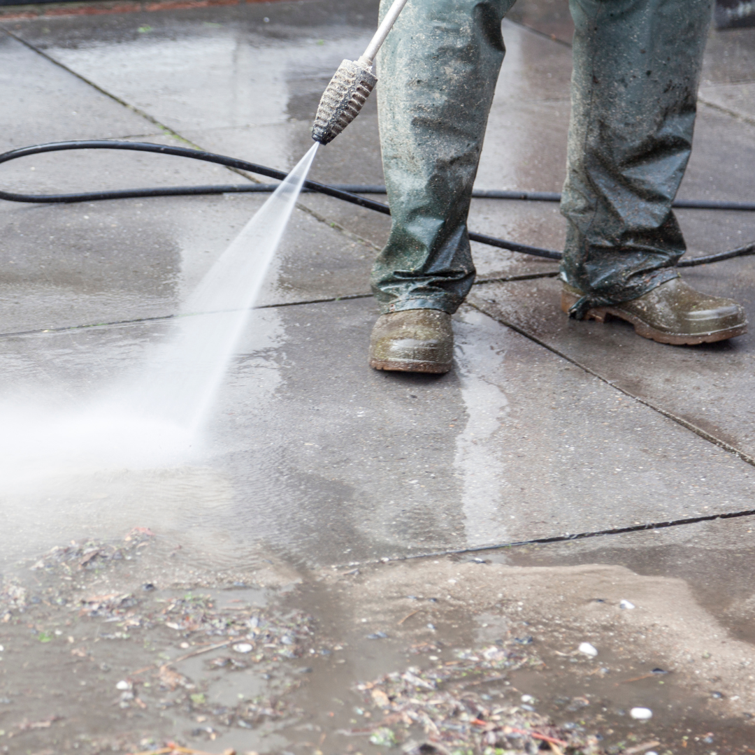 Difference between Soft Washing and Pressure Washing