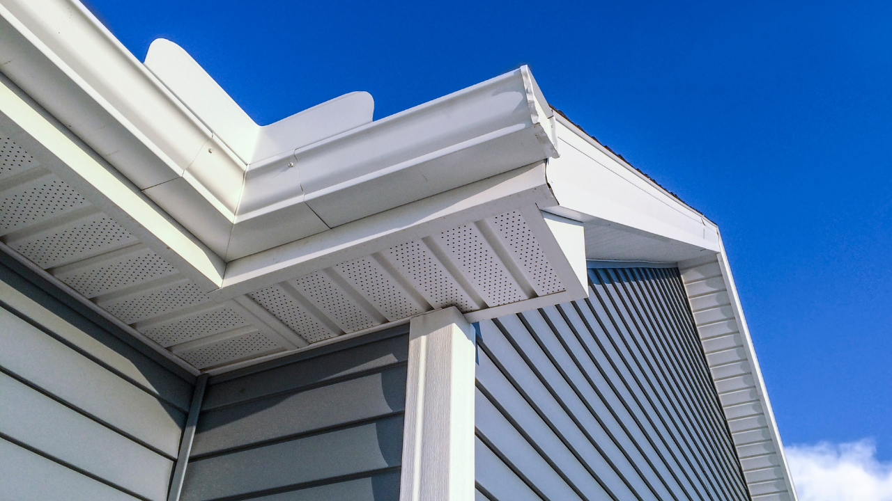 The Advantages of Soft Washing for Vinyl Siding