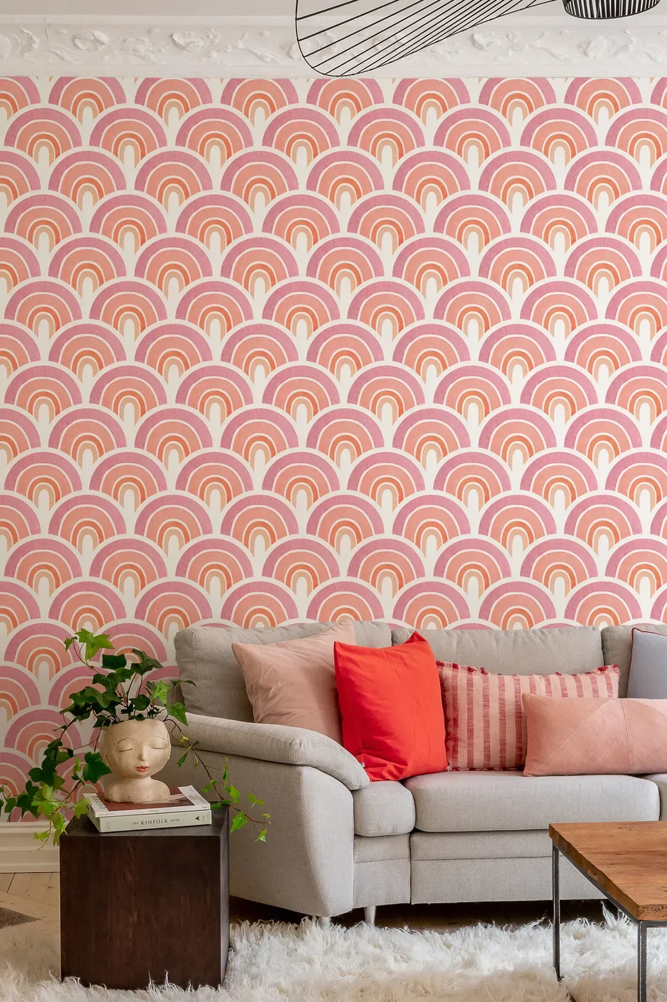 Retro inspired pink arched wallpaper from Giffy Walls
