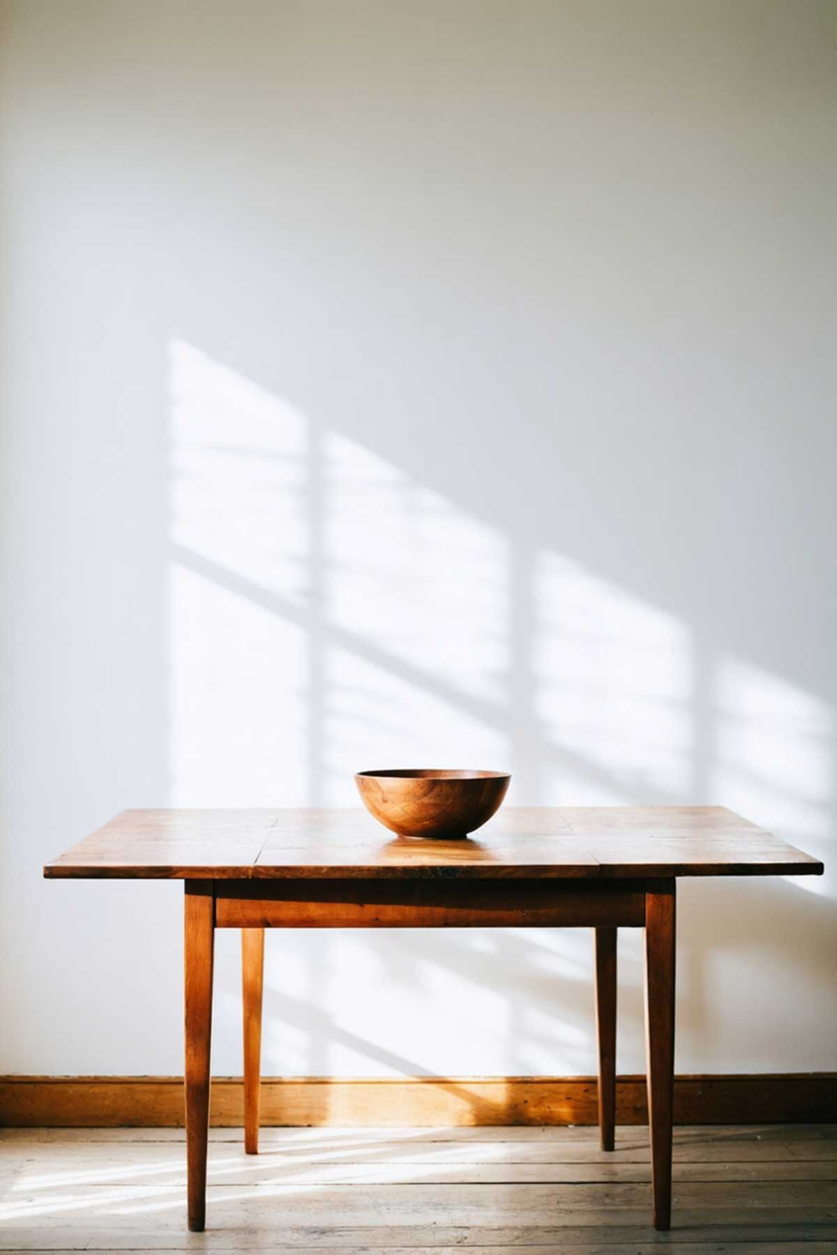 A beautiful clean shaker style kitchen timber table.