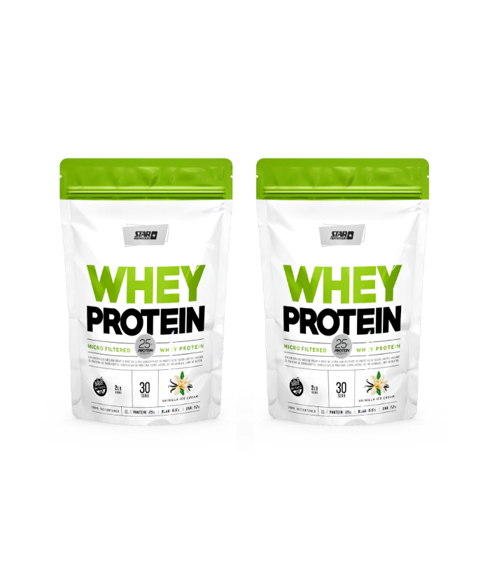 Dos bolsas de proteína de suero en polvo, bolsa blanca con texto y detalles en verde.