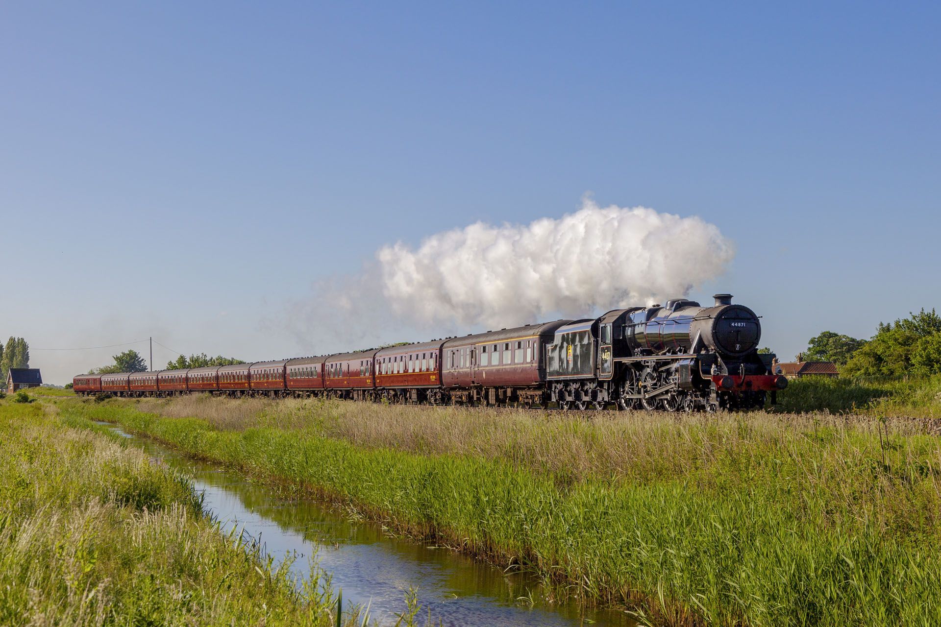 the easterling steam train