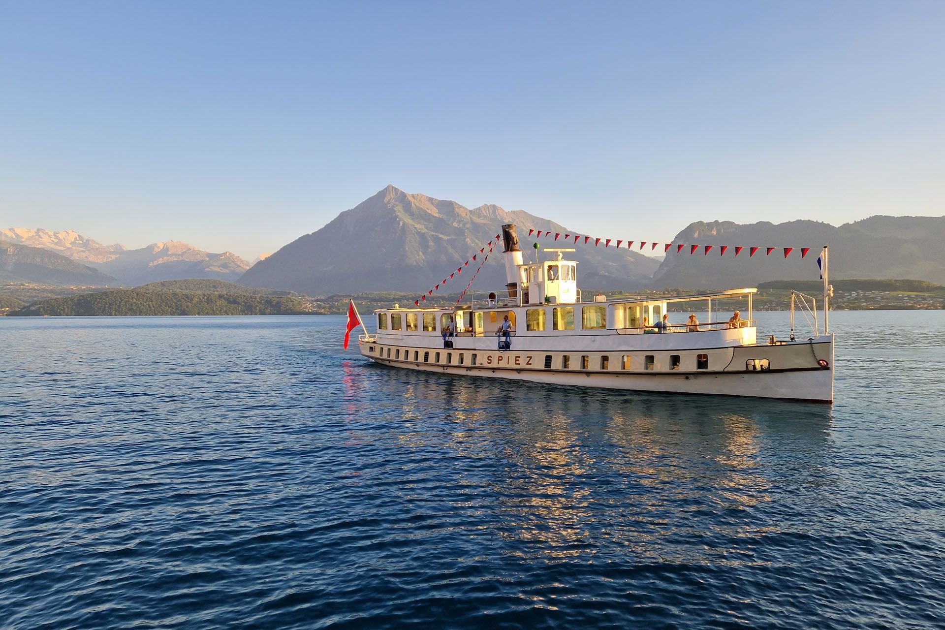 Lake Thun - Andrew Thompson