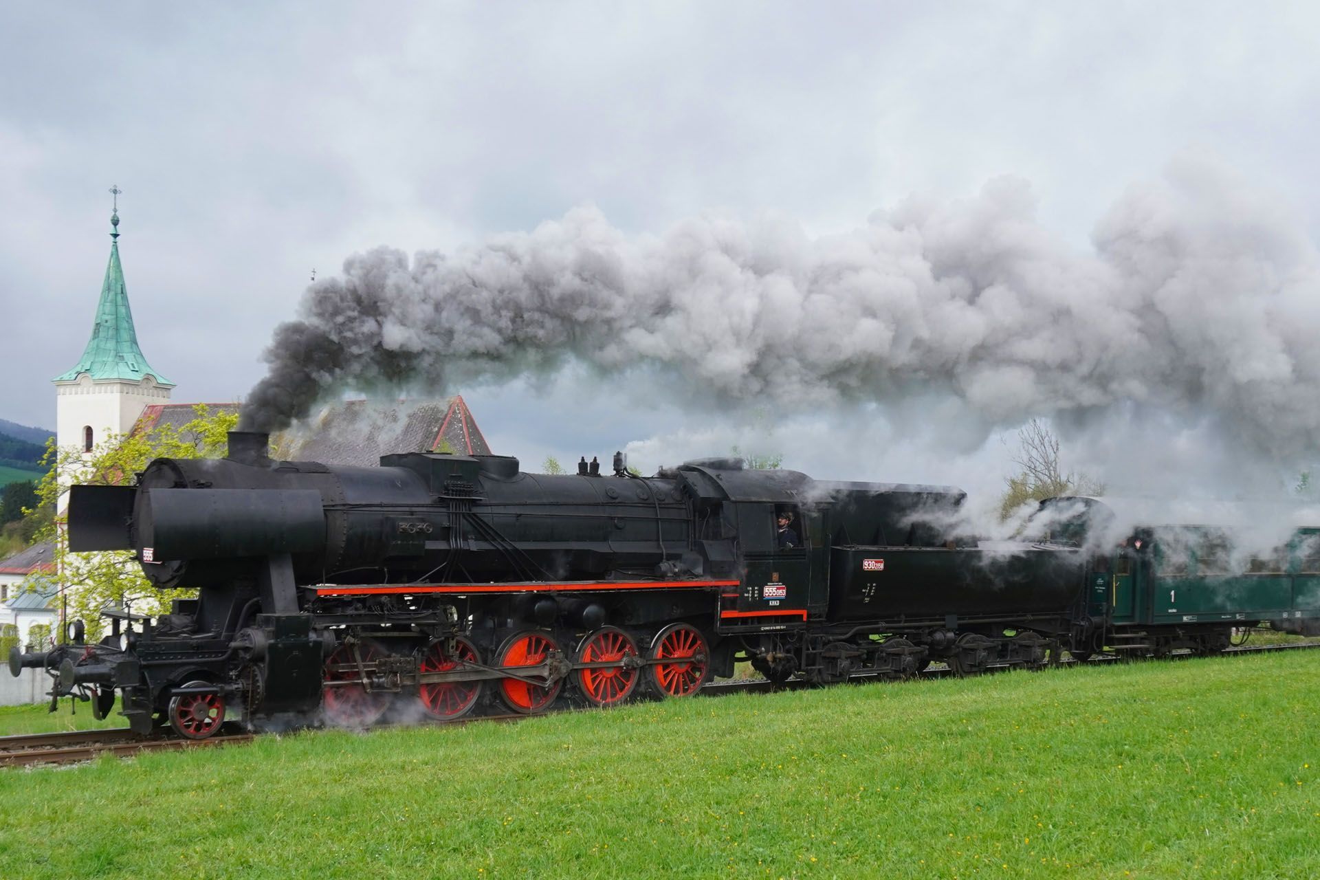 Winter Steam and Luxury Trains in Bohemia