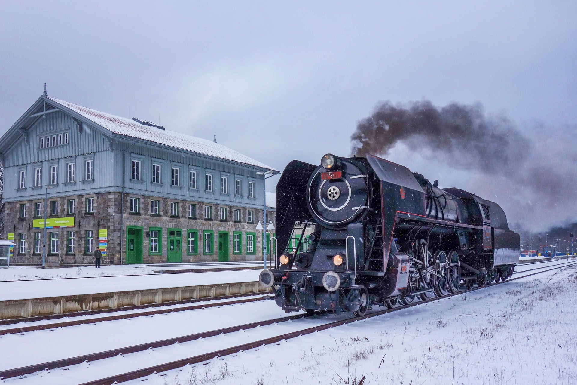 Winter Steam and Luxury Trains in Bohemia