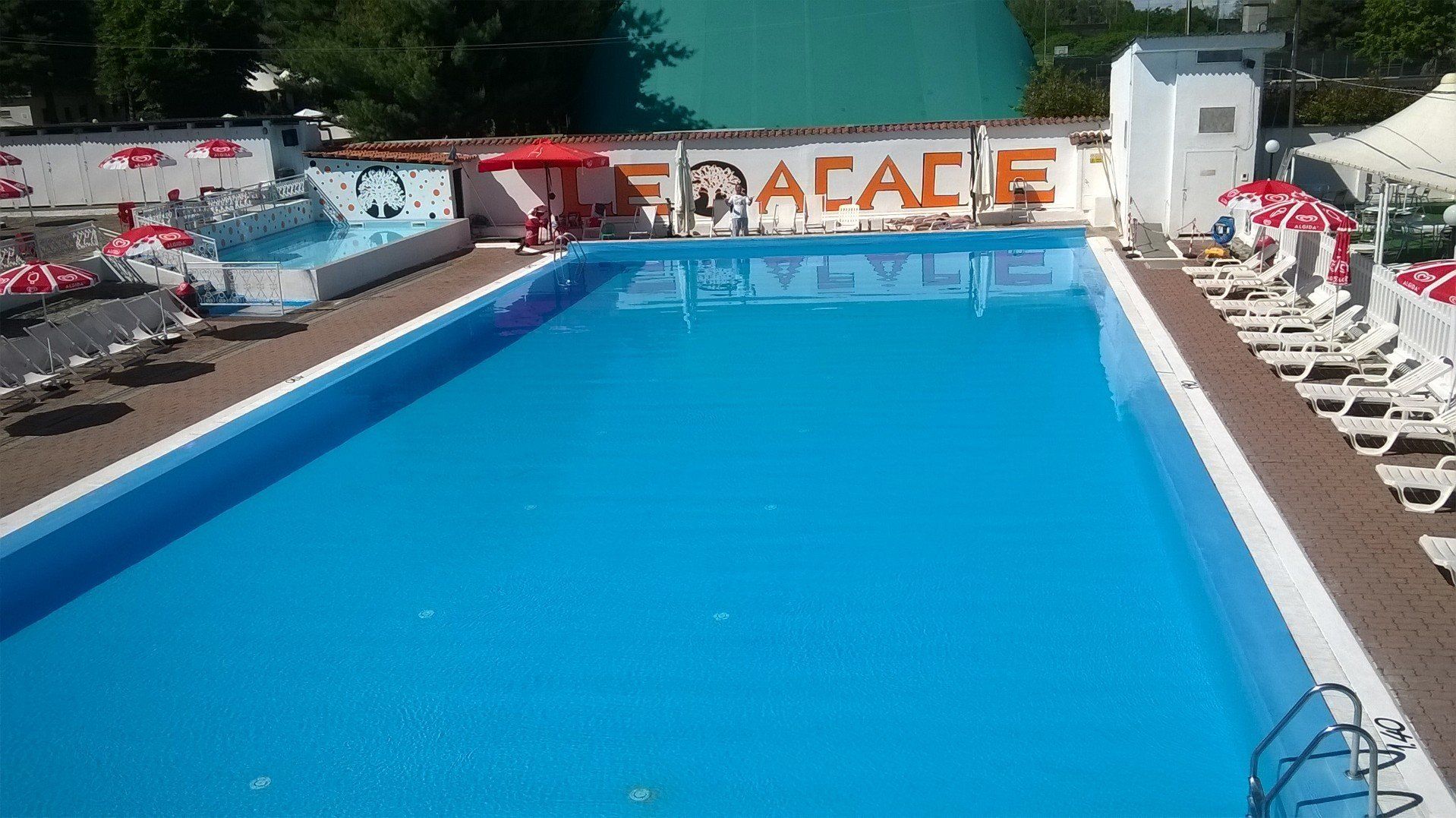 piscina per compleanni