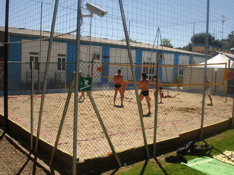 ristorante con campi da beach volley