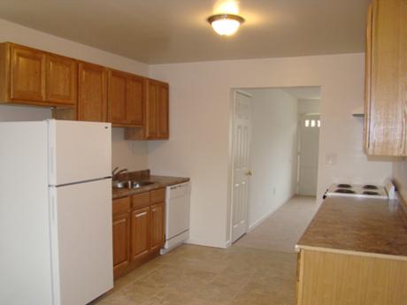 VILLAGE AT BORDENTOWN - Kitchen