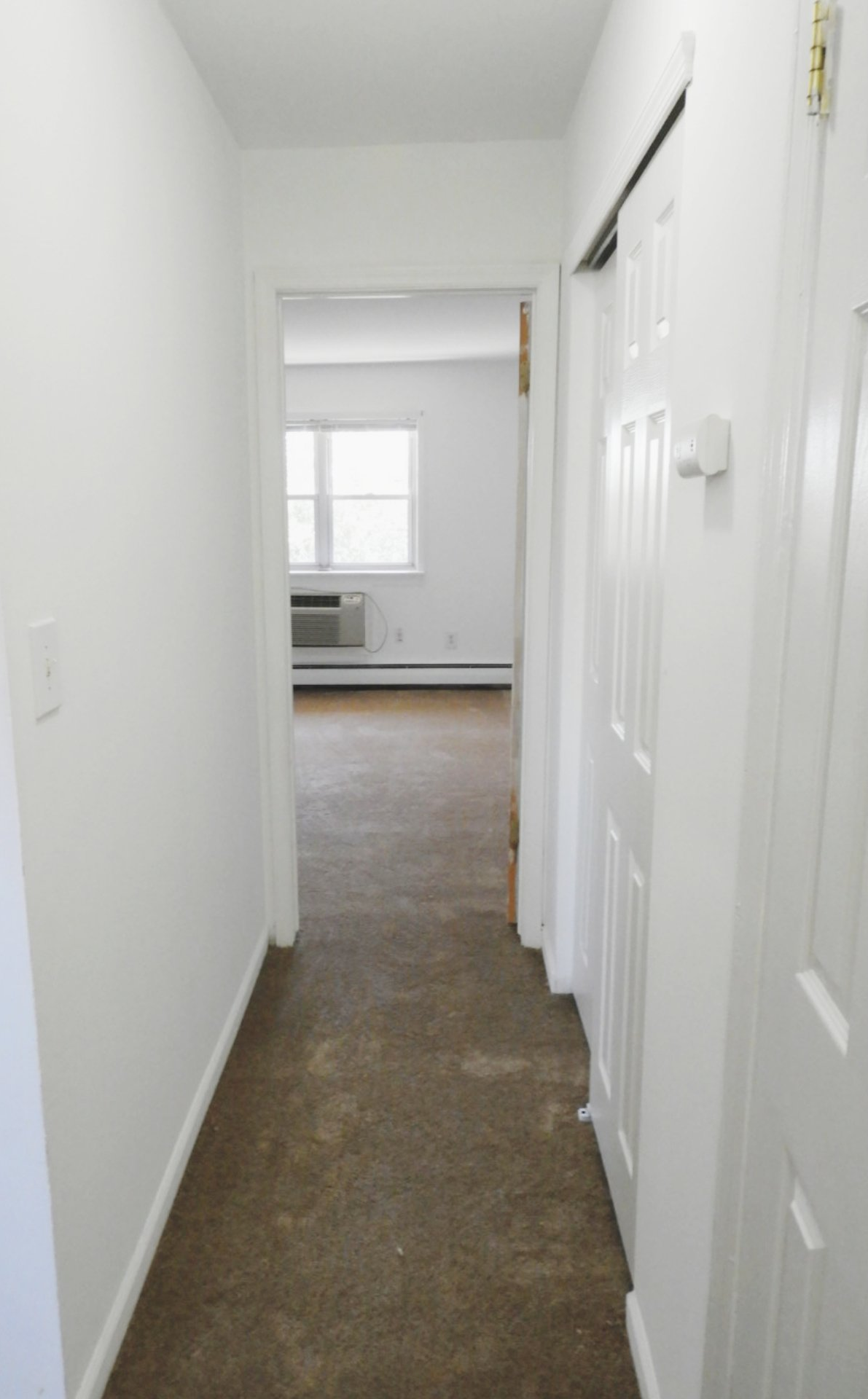 VILLAGE AT BORDENTOWN - hallway