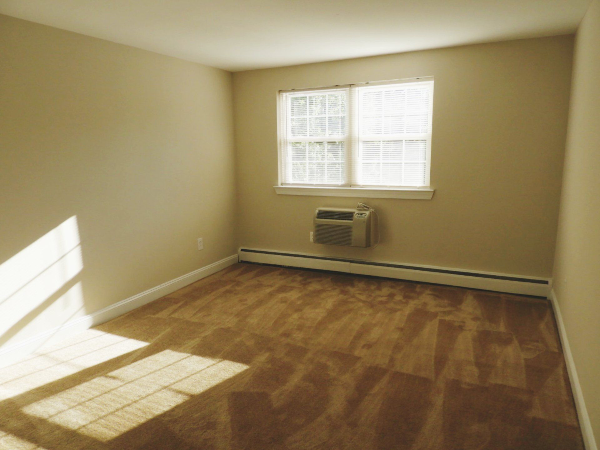 THE RESIDENCES AT WHITE HALL - 2 bed