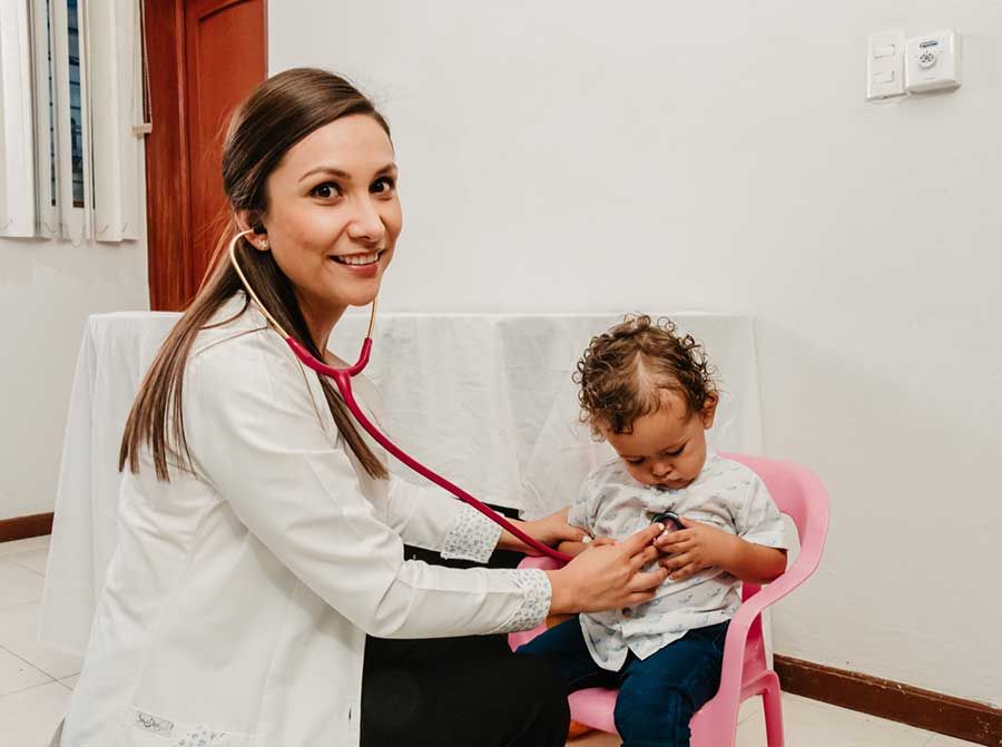 Dra. Magaly Pasarin Tapia